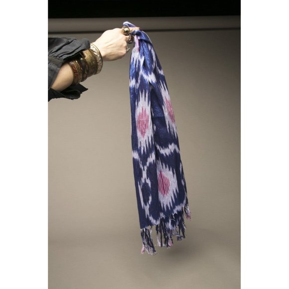 Long Oblong Fringed Scarf Metallic Blue Pink Design Vintage Accessory - Picture 4 of 4